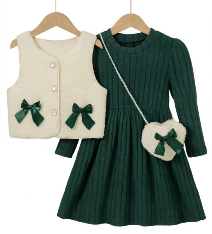 Conjunto de Vestido con Chaqueta y Bolsito